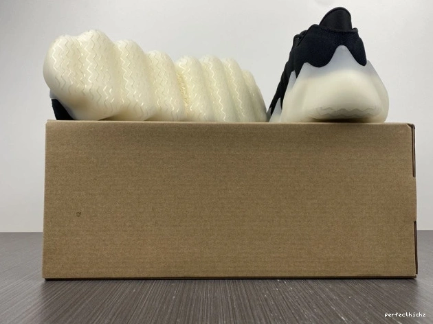 ADIDAS 400 H68031 YEEZY 0712